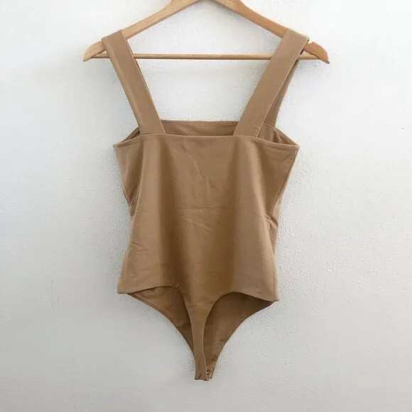 NUUDS Square Neck Tank Bodysuit‎ Size Medium - Picture 3 of 9
